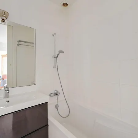 Bright Spacious 2p - Eiffel Tower Auteuil Apartment *
